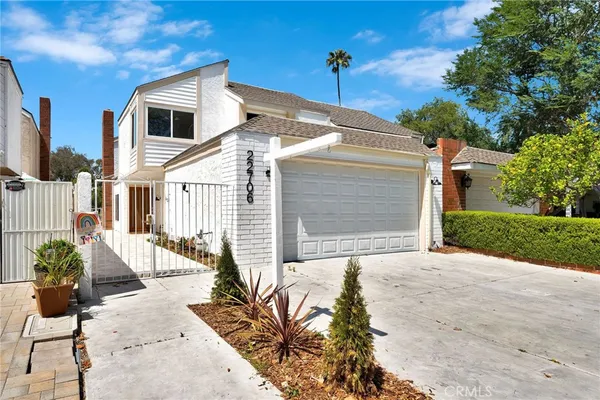$1,649,000 | 22706 Wood Lake Lane, Lake Forest, CA 92630