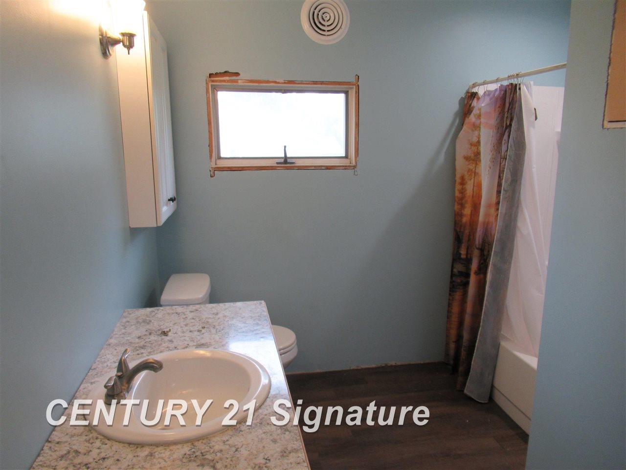 5058 Morrish Road Swartz Creek, MI 48473 - Photo 14 of 19