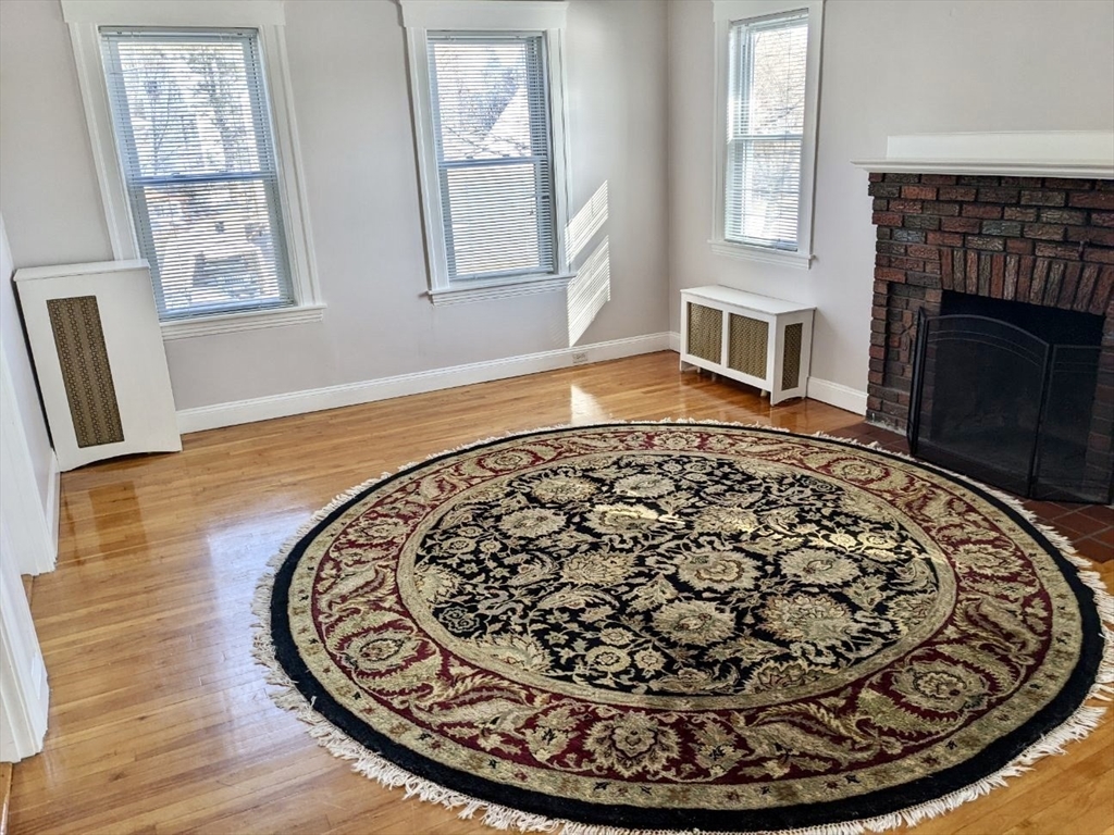 18 Coombs Road, Unit 2 Worcester, MA 01602 - Photo 3 of 10