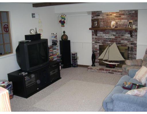 20 Horseshoe Road Chelmsford, MA 01824 - Photo 10 of 21 Gallery Image 10