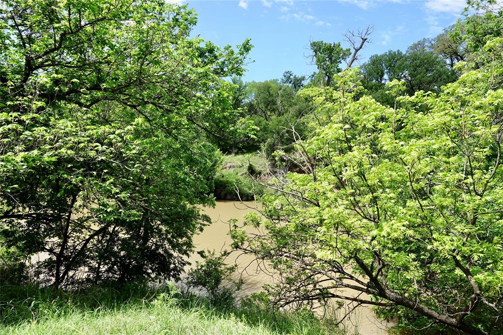 588 County Road 430 Mullin, TX 76864 - Photo 9 of 40