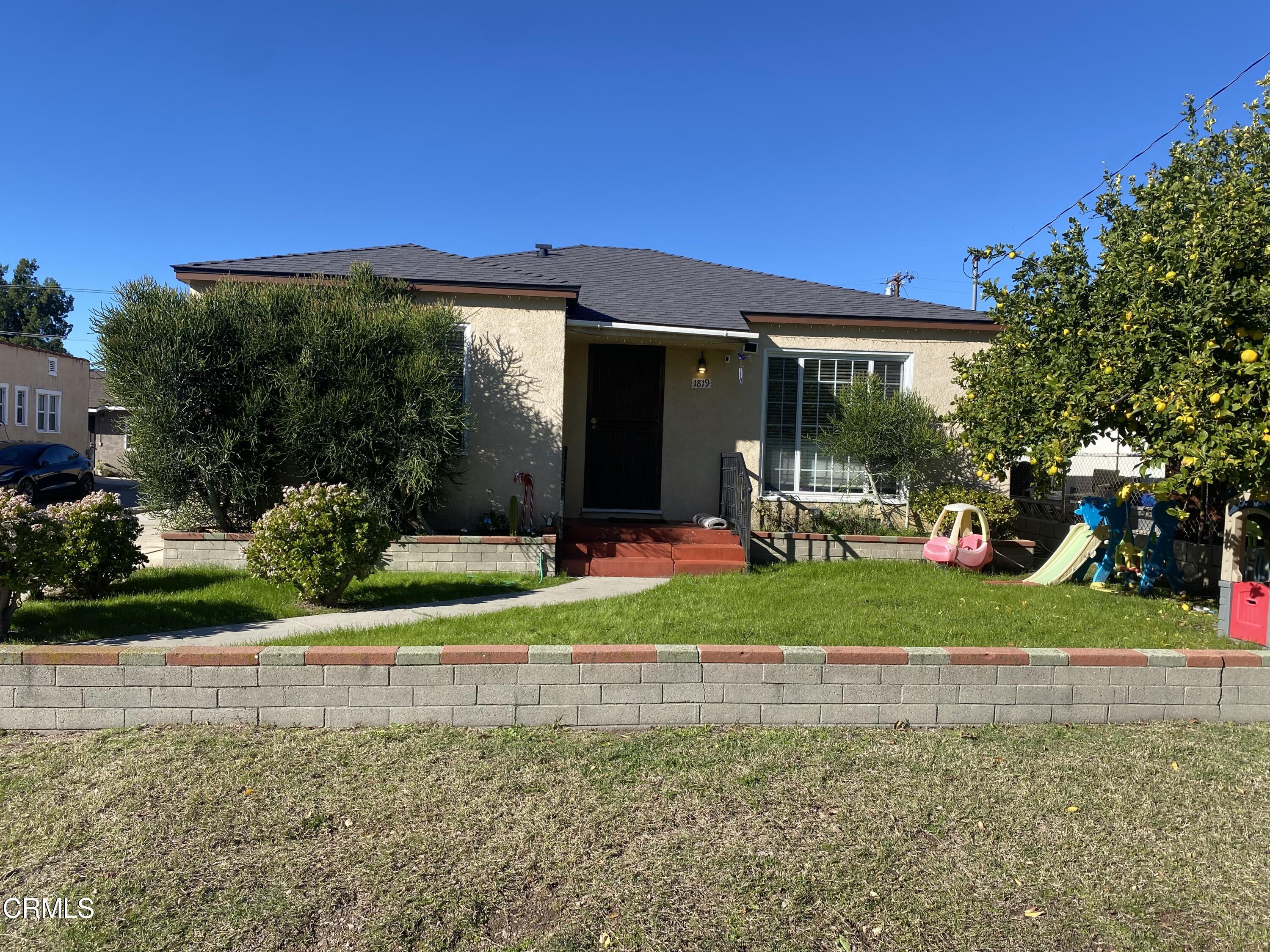 1817 North Oxford Ave  