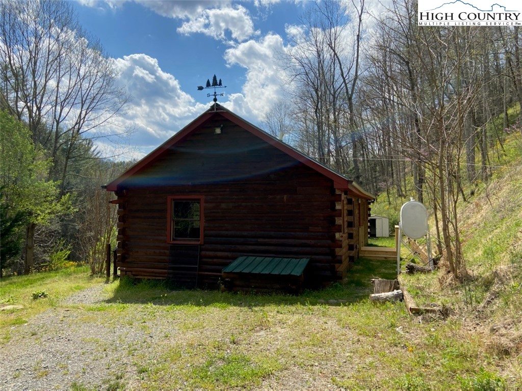 269 Relief Rd Extension Green Mountain, NC 28740 - Photo 8 of 28 Gallery Image 8