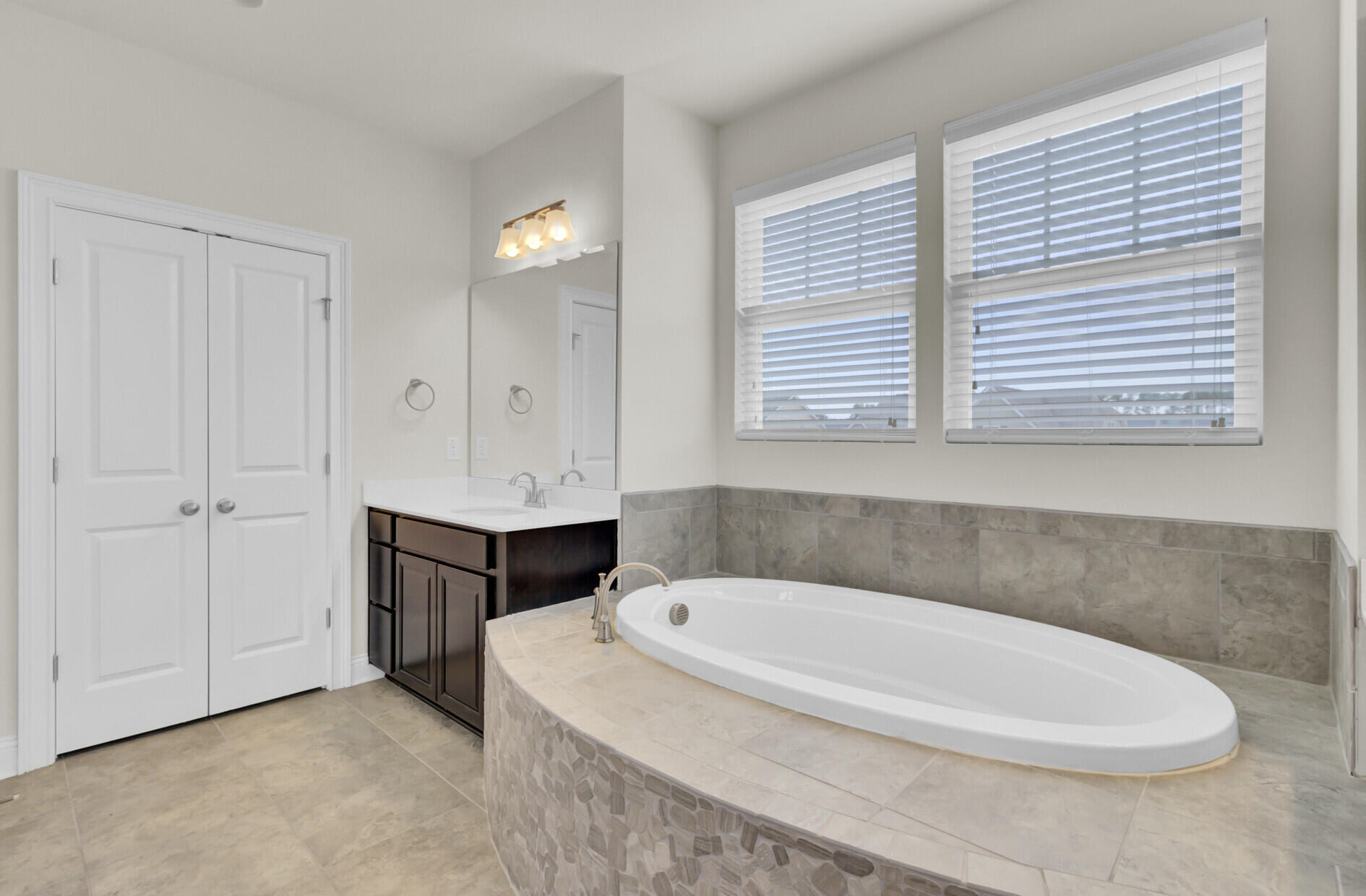 461 Spectrum Road Summerville, SC 29486 - Photo 39 of 77 50_42_mls