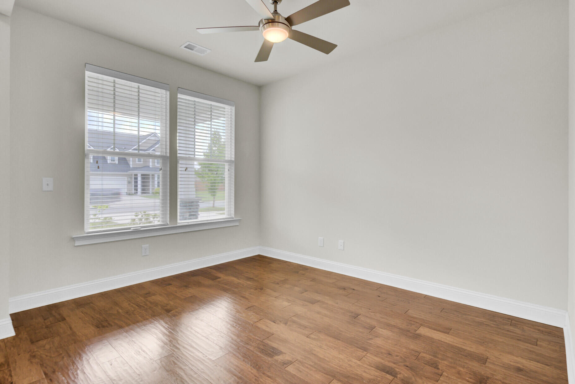 461 Spectrum Road Summerville, SC 29486 - Photo 10 of 79 19_11_mls