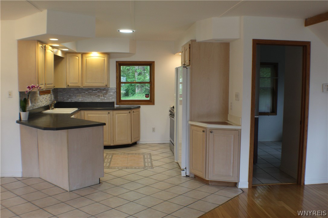 94 Longview Avenue Ellicott, NY 14701 - Photo 25 of 48