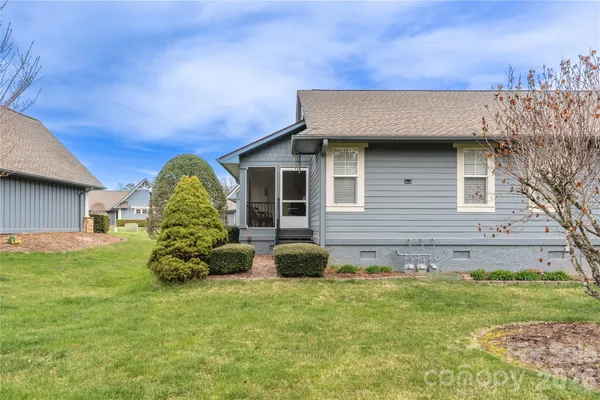 $418,000 | 3003 Blue Goose Court, Hendersonville, NC 28792