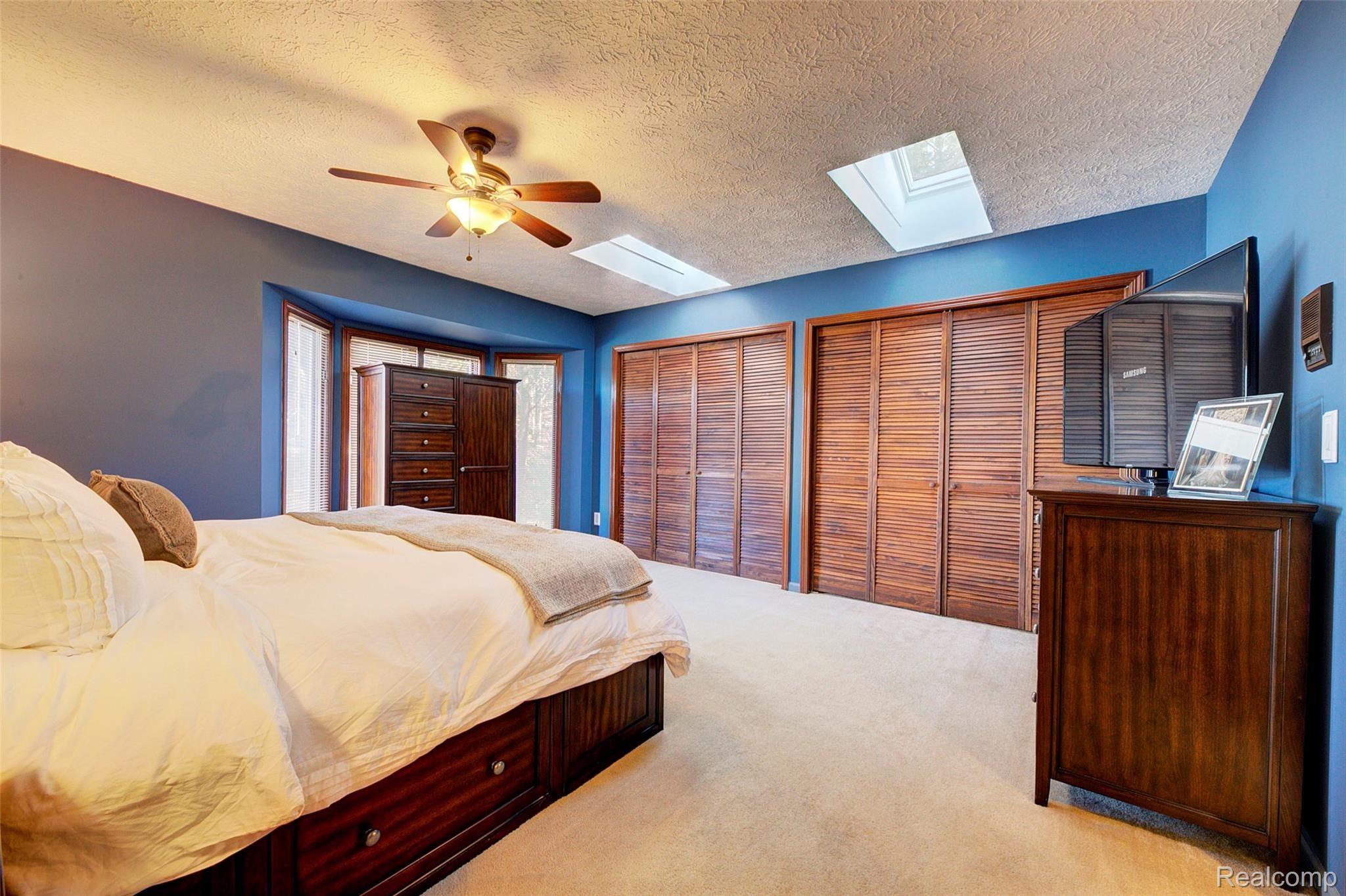 6577 Ridgeview Drive Clarkston, MI 48346 - Photo 26 of 44 30-Master Bedroom.jpg