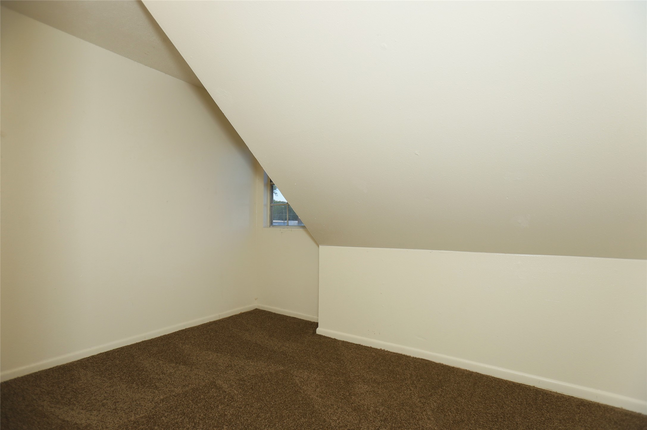 1131 Gifford Road Angleton, TX 77515 - Photo 12 of 14 a view of an empty room
