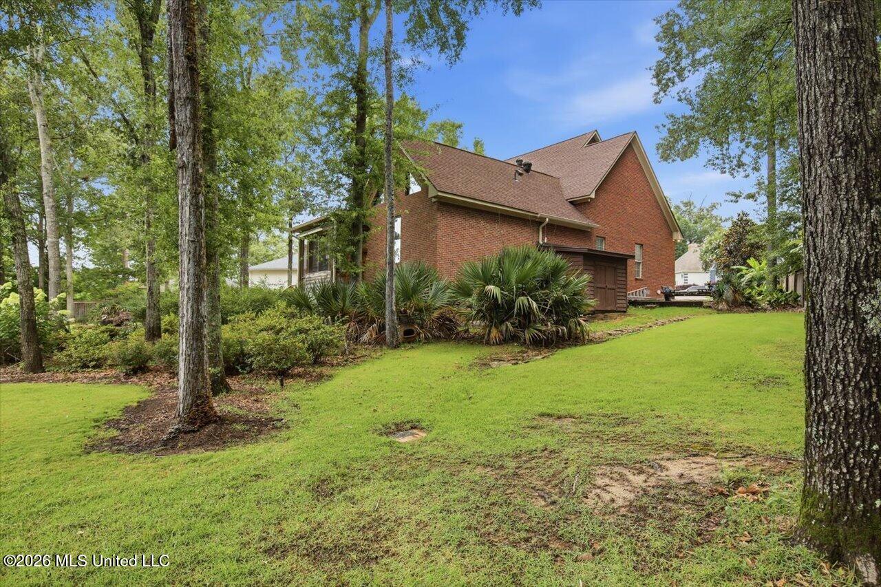 1109 Foxpoint Brandon, MS 39047 - Photo 62 of 82 62-1109 Foxpoint _ Hometoursms.com