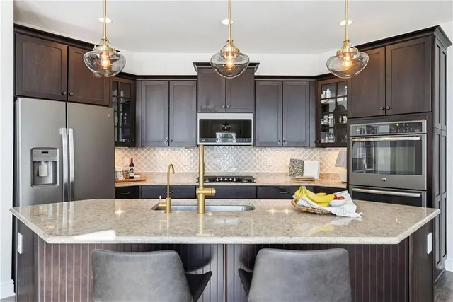 $574,900 | 113 Hill Pl Drive, McDonald, PA 15057