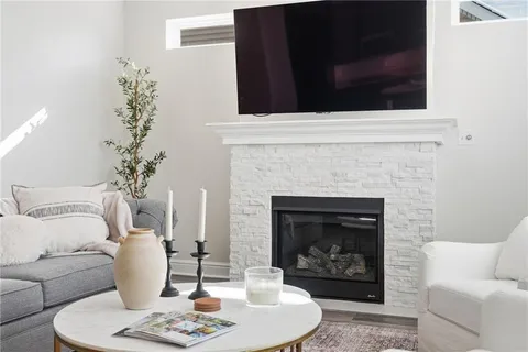 $574,900 | 113 Hill Pl Drive, McDonald, PA 15057