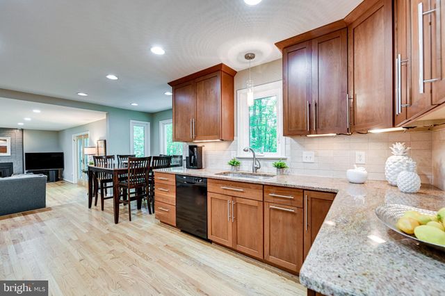 $1,100,000 | 1514 Snughill Court, Vienna, VA 22182