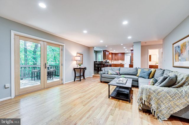 $1,100,000 | 1514 Snughill Court, Vienna, VA 22182