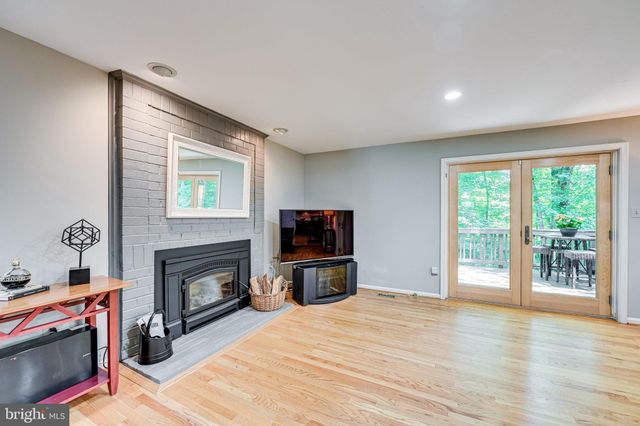 $1,100,000 | 1514 Snughill Court, Vienna, VA 22182