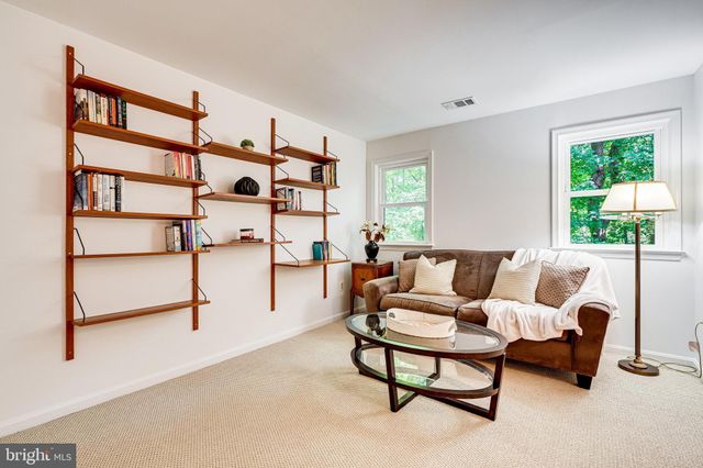 $1,100,000 | 1514 Snughill Court, Vienna, VA 22182