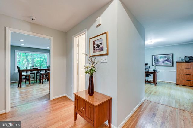 $1,100,000 | 1514 Snughill Court, Vienna, VA 22182
