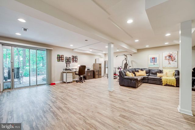 $1,100,000 | 1514 Snughill Court, Vienna, VA 22182