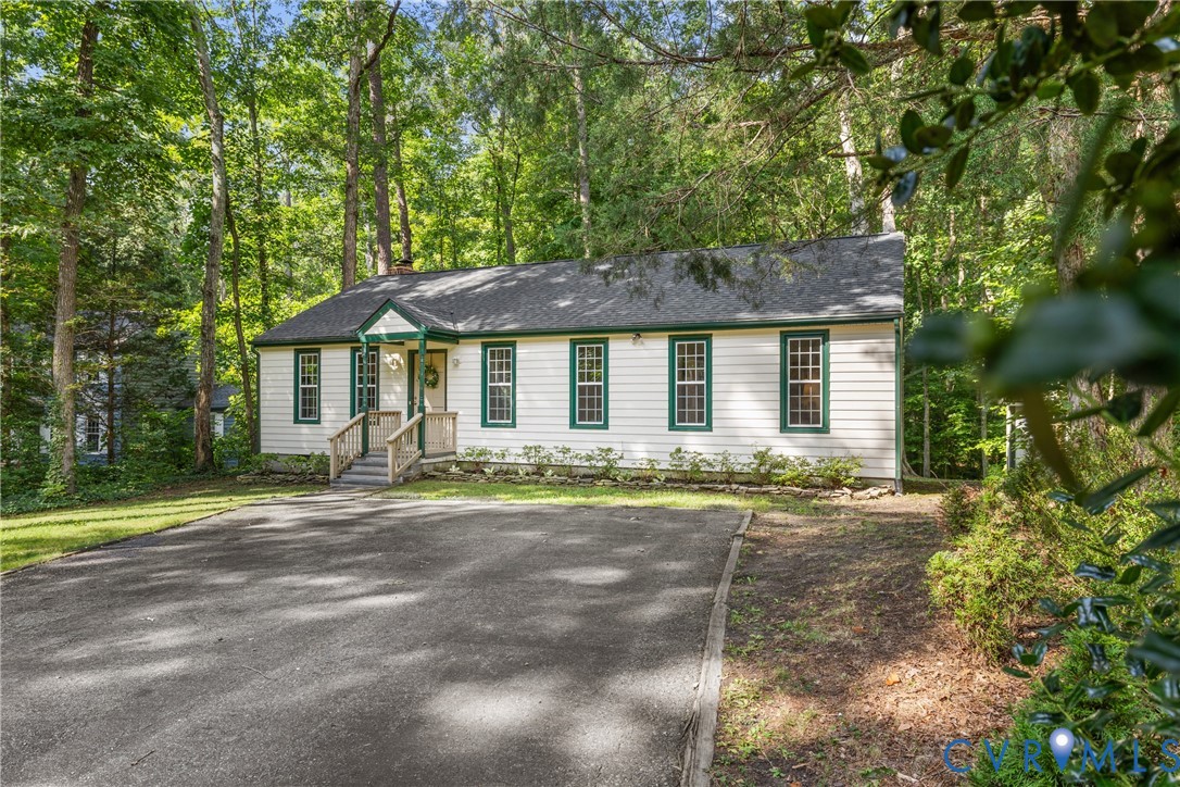 4906 Court Ridge Terrace Midlothian, VA 23112 - Photo 32 of 37 Gallery Image 32