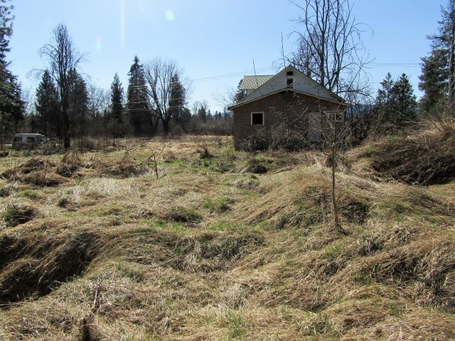 420 Calispel Road Cusick, WA 99119 - Photo 4 of 9