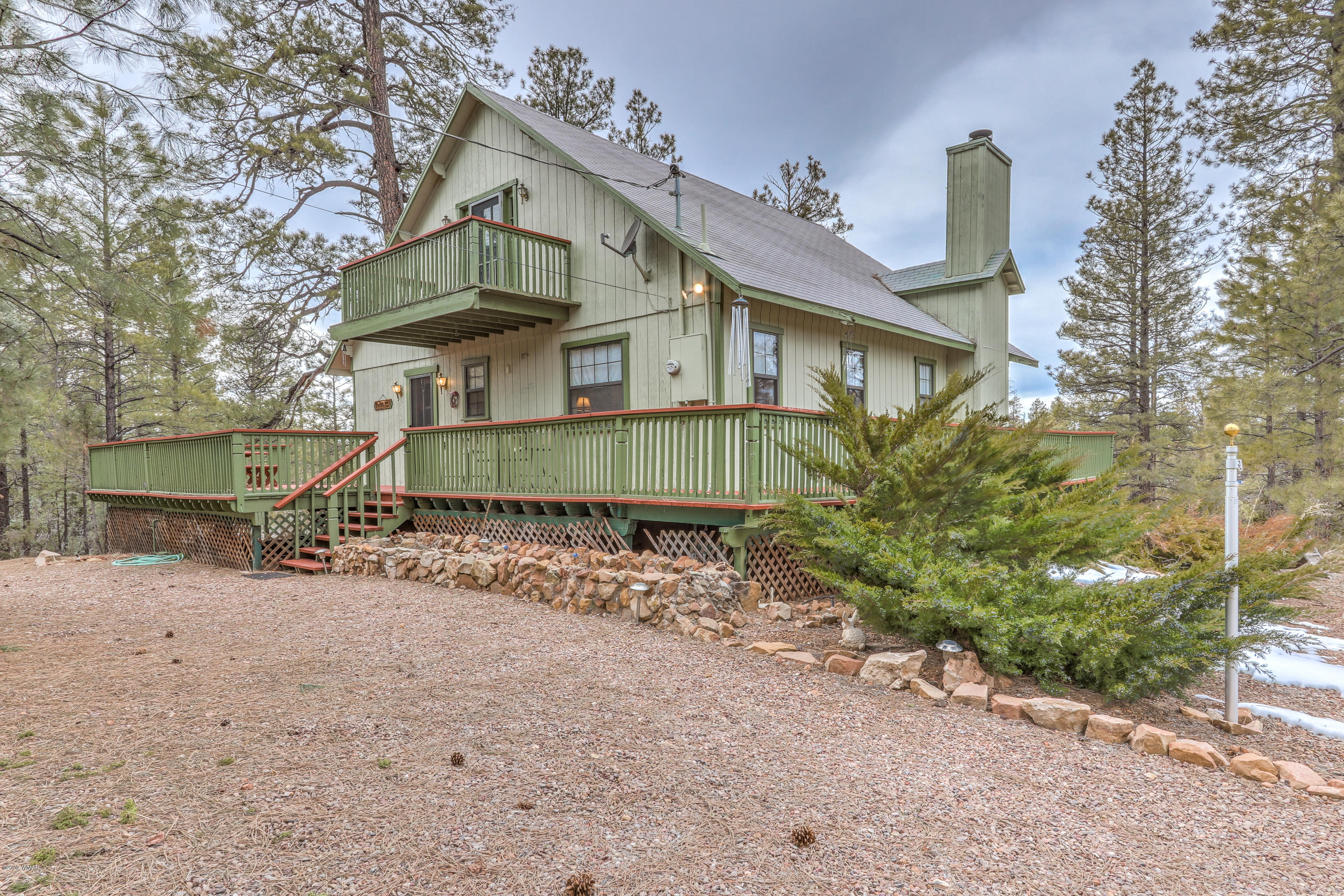 1939 Artist Draw Road Heber, AZ 85928 - Photo 4 of 40 front view of a house with a street