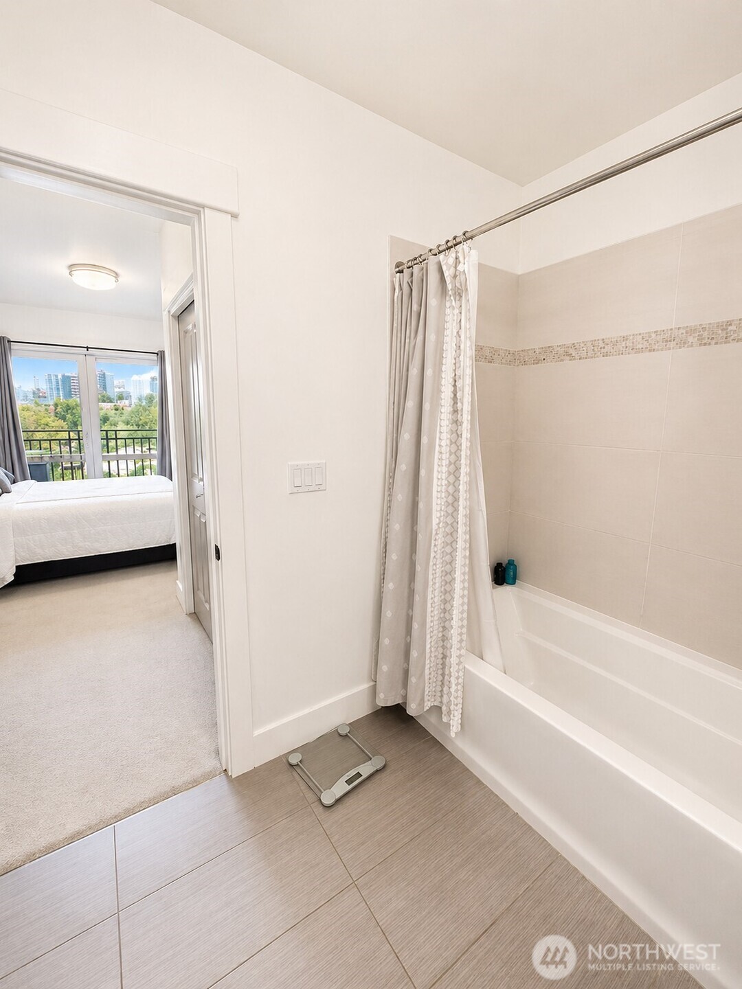 699 John Street, Unit 515 Seattle, WA 98109 - Photo 18 of 26