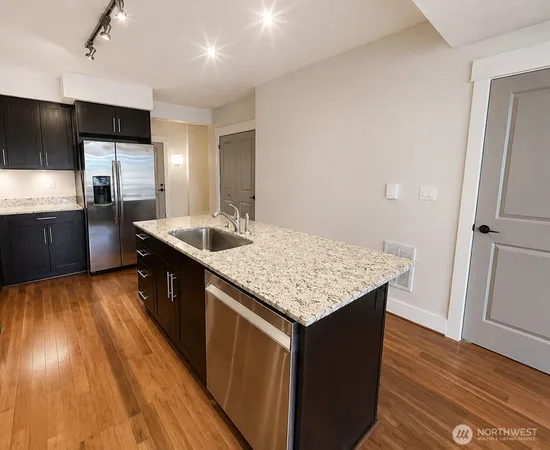 $3,195 | 699 John Street, Unit 515, Seattle, WA 98109