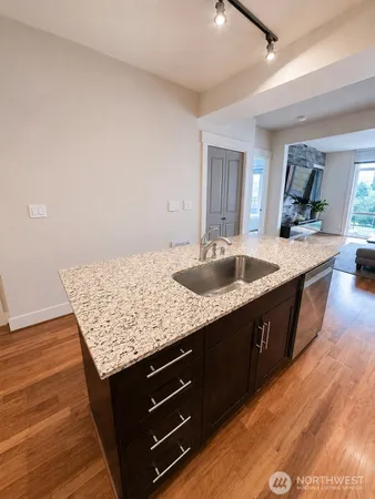 $3,195 | 699 John Street, Unit 515, Seattle, WA 98109