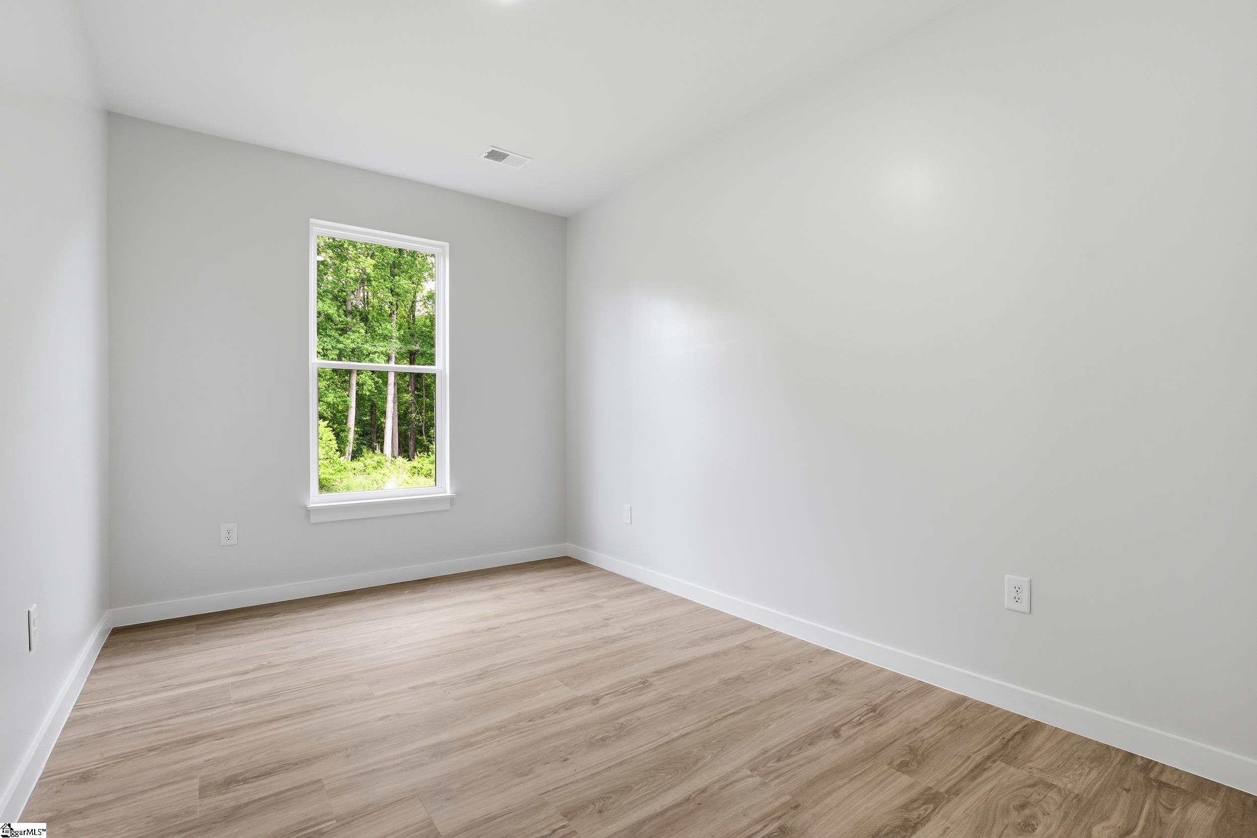 44 Lily Street Greenville, SC 29617 - Photo 9 of 50