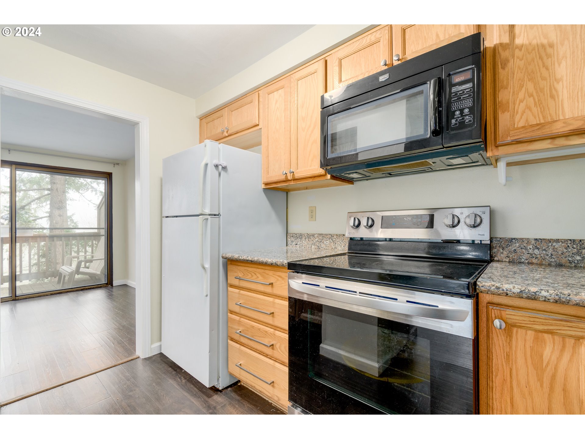 210 Trailside Loop, Unit 210 Eugene, OR 97405 - Photo 13 of 26 Gallery Image 13