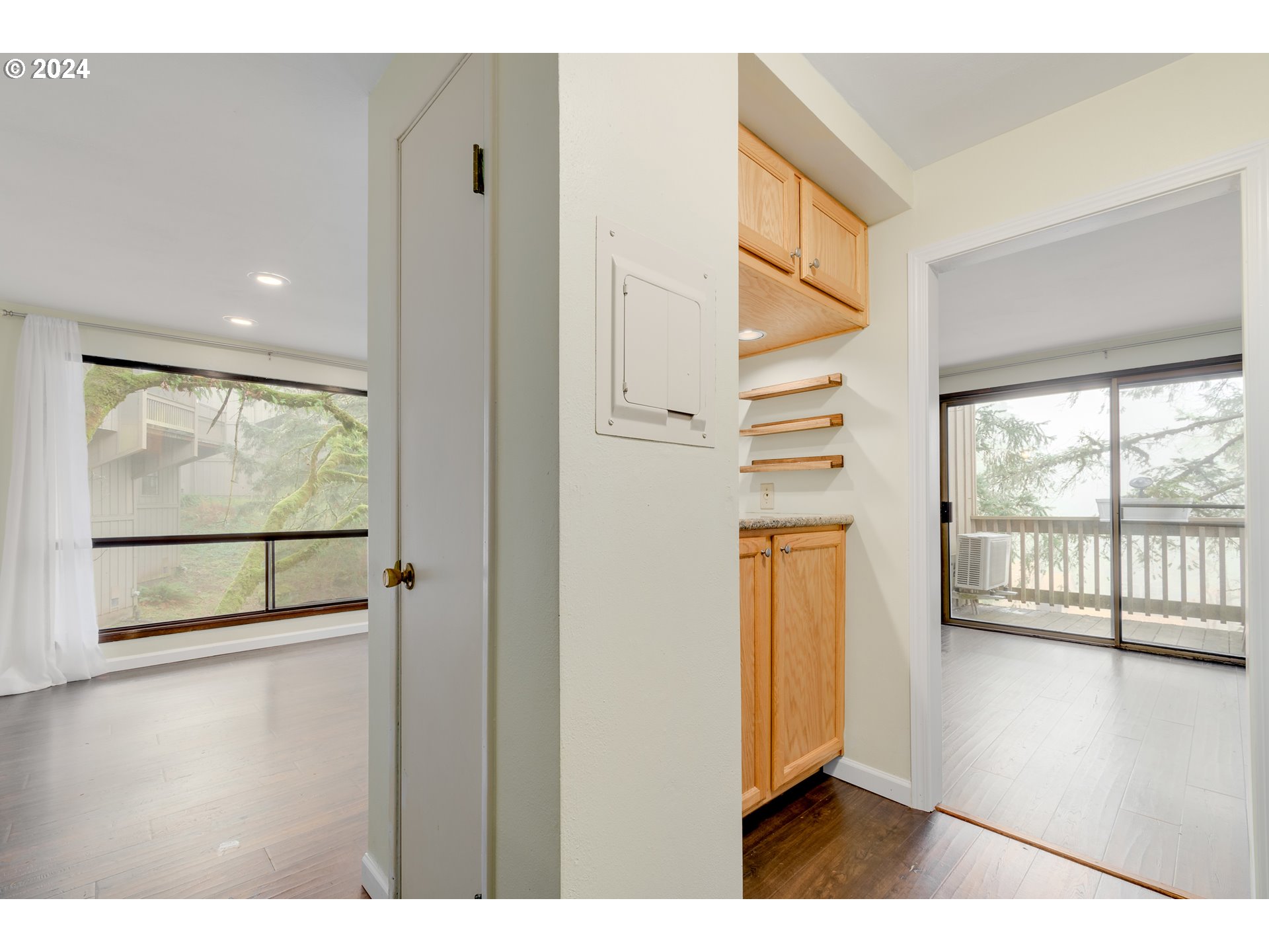 210 Trailside Loop, Unit 210 Eugene, OR 97405 - Photo 14 of 26 Gallery Image 14