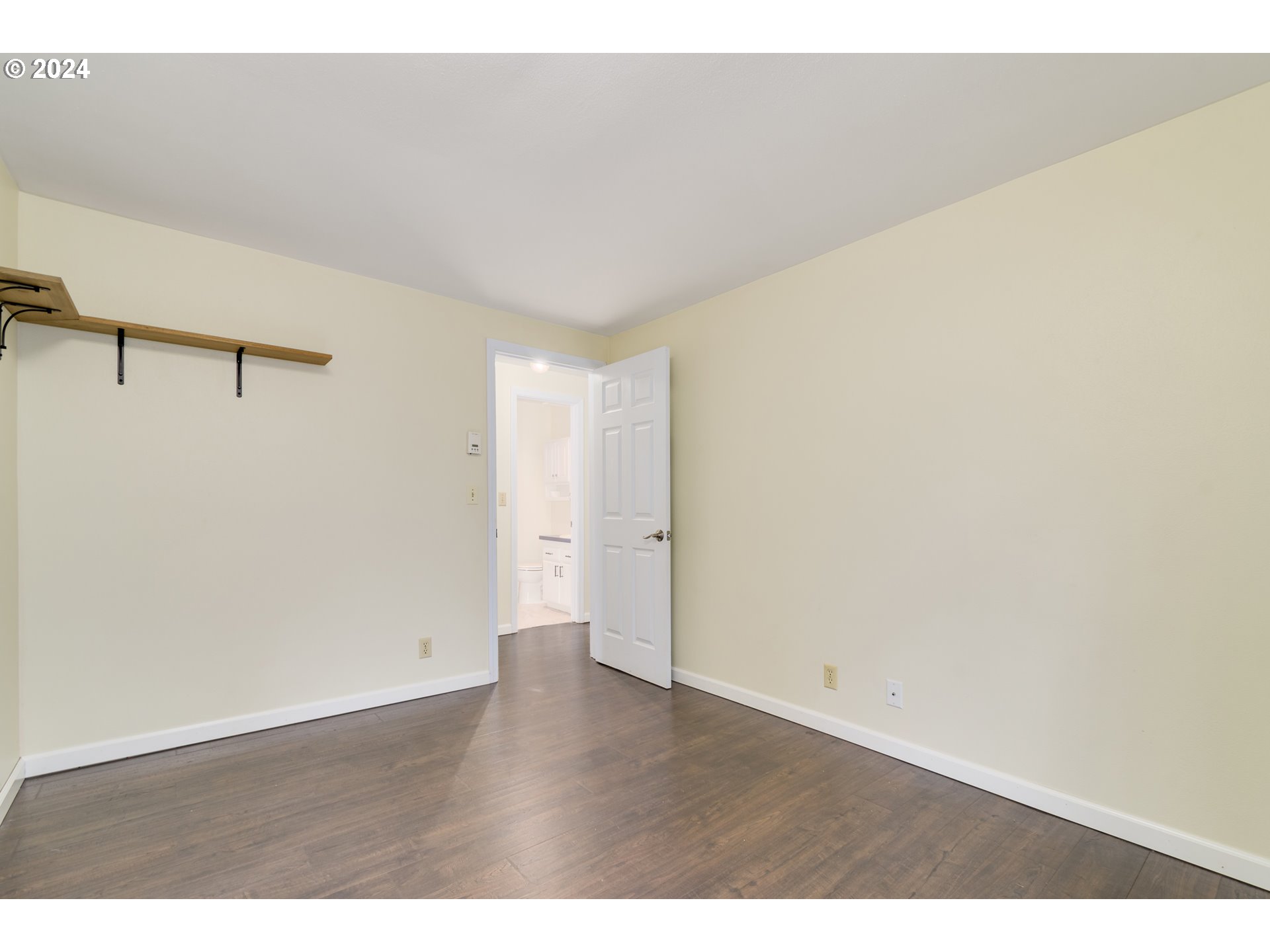 210 Trailside Loop, Unit 210 Eugene, OR 97405 - Photo 22 of 26 Gallery Image 22