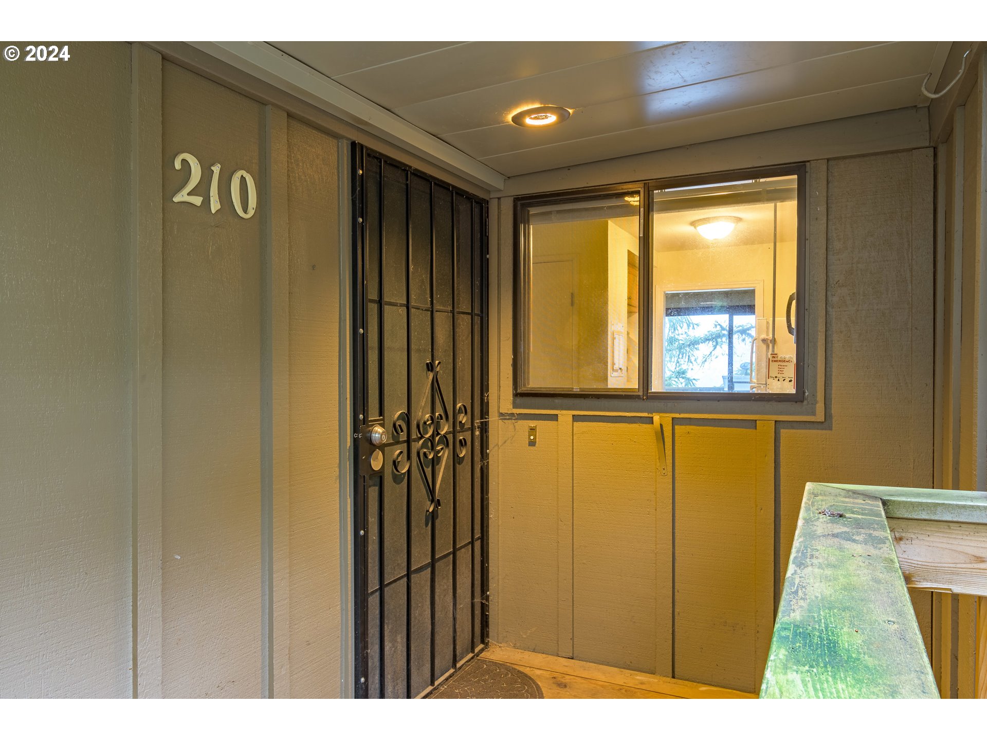 210 Trailside Loop, Unit 210 Eugene, OR 97405 - Photo 25 of 26 Gallery Image 25