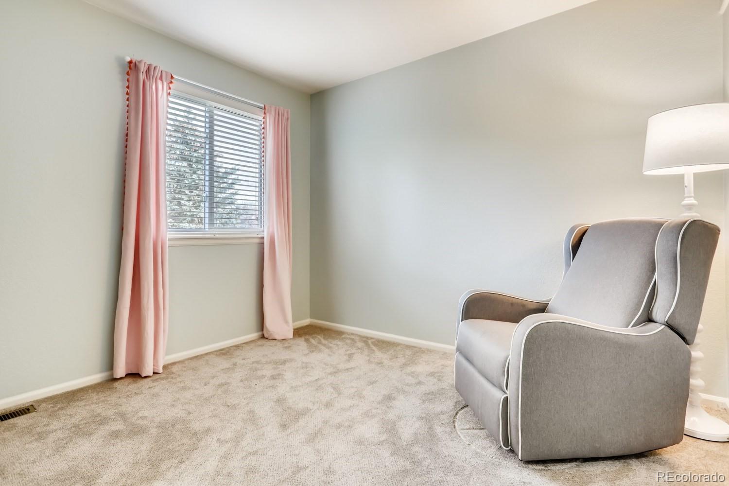 1515 Spring Water Place Highlands Ranch, CO 80129 - Photo 20 of 29