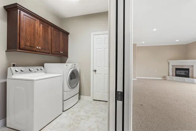 $365,000 | 113 Kingsway, Hesston, KS 67062