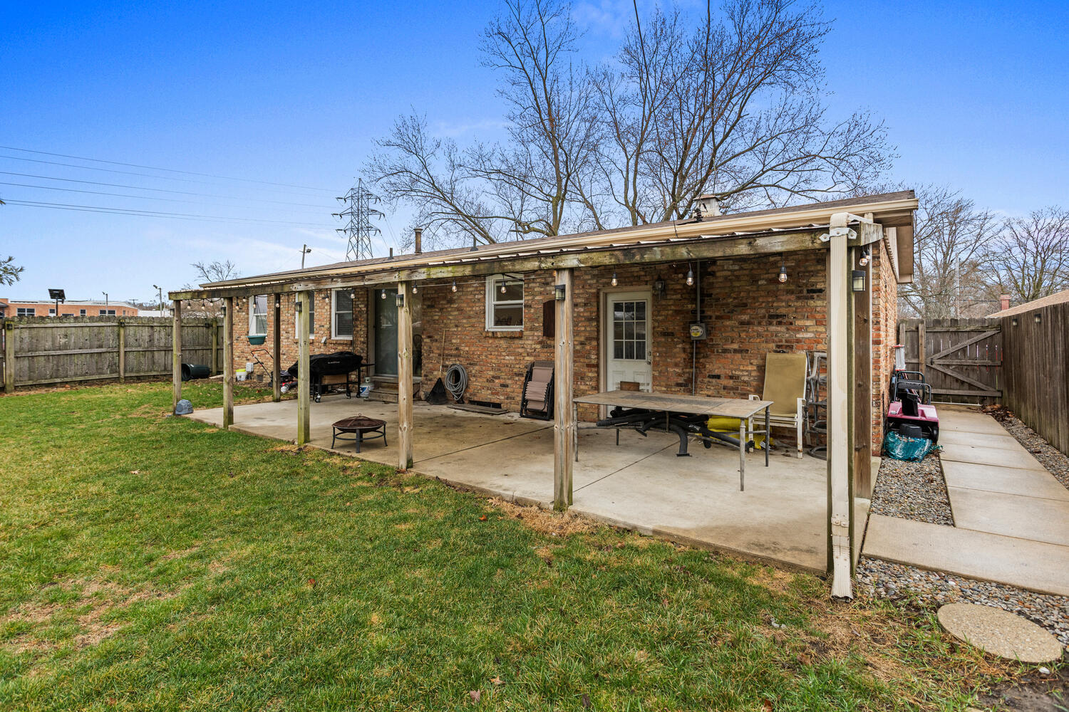 1502 Powers Lane Champaign, IL 61821 - Photo 4 of 23