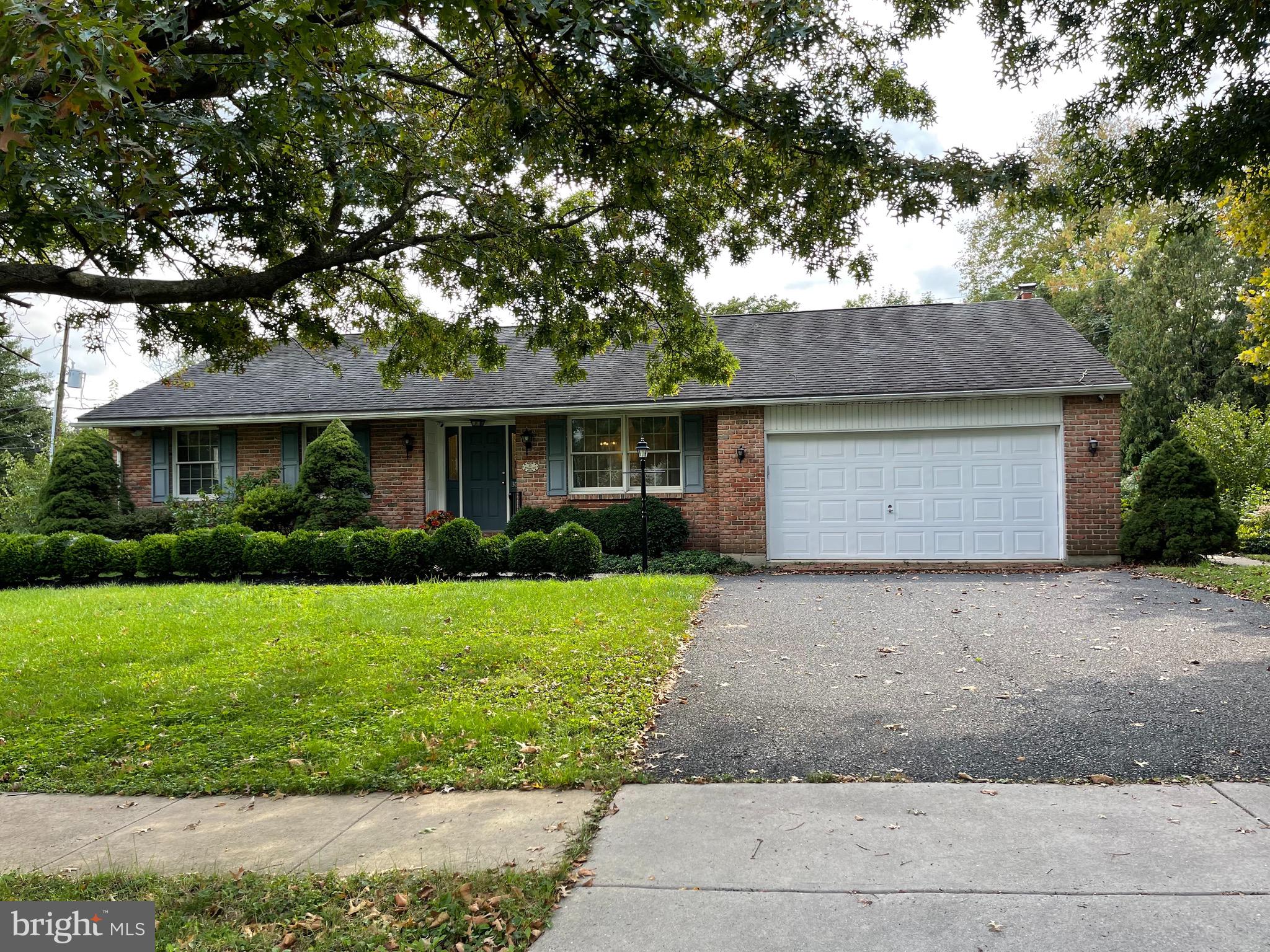 30 Winding Road Pottstown, PA 19464 - Photo 1 of 34 Gallery Image 1