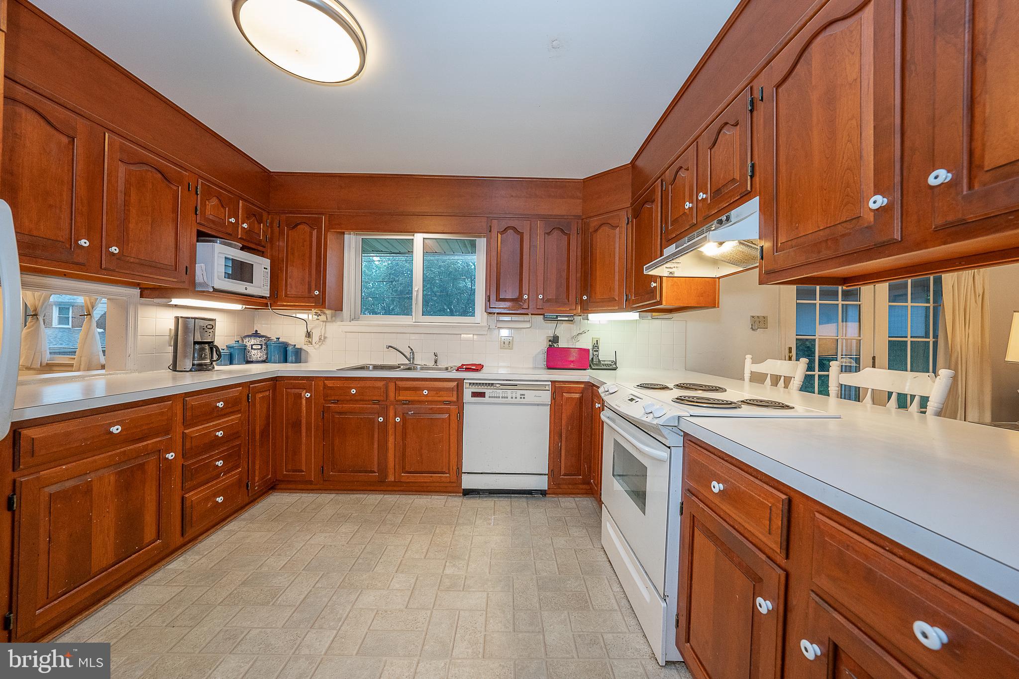 30 Winding Road Pottstown, PA 19464 - Photo 12 of 34 Gallery Image 12
