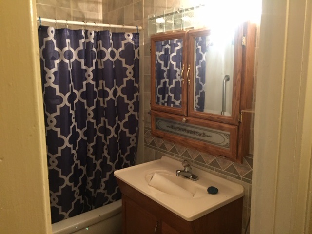 4225 Pengelly Road Flint, MI 48507 - Photo 22 of 27 31393368-21.JPG