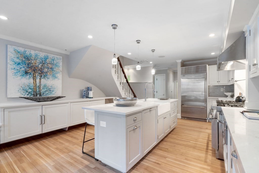 4 Rutland Square Boston, MA 02118 - Photo 12 of 41