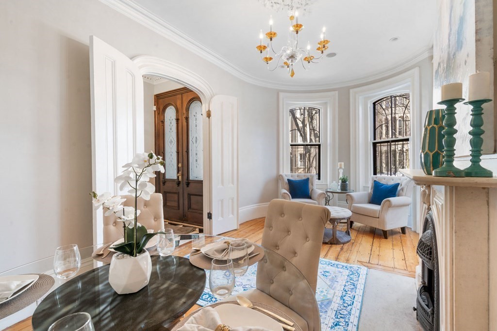 4 Rutland Square Boston, MA 02118 - Photo 2 of 41