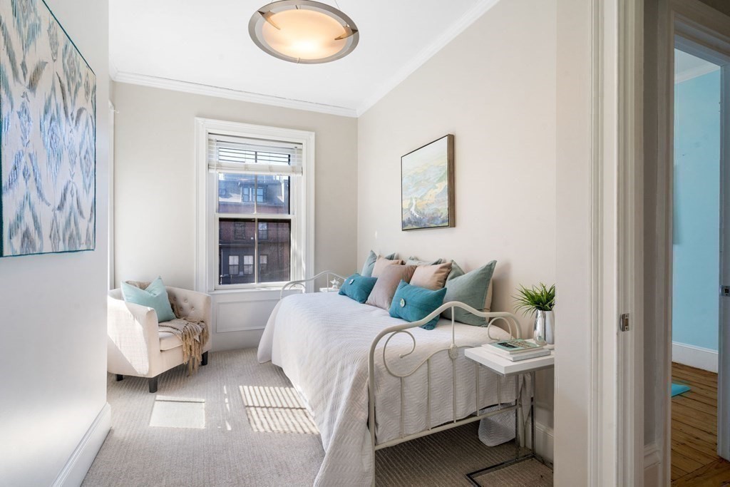 4 Rutland Square Boston, MA 02118 - Photo 30 of 41