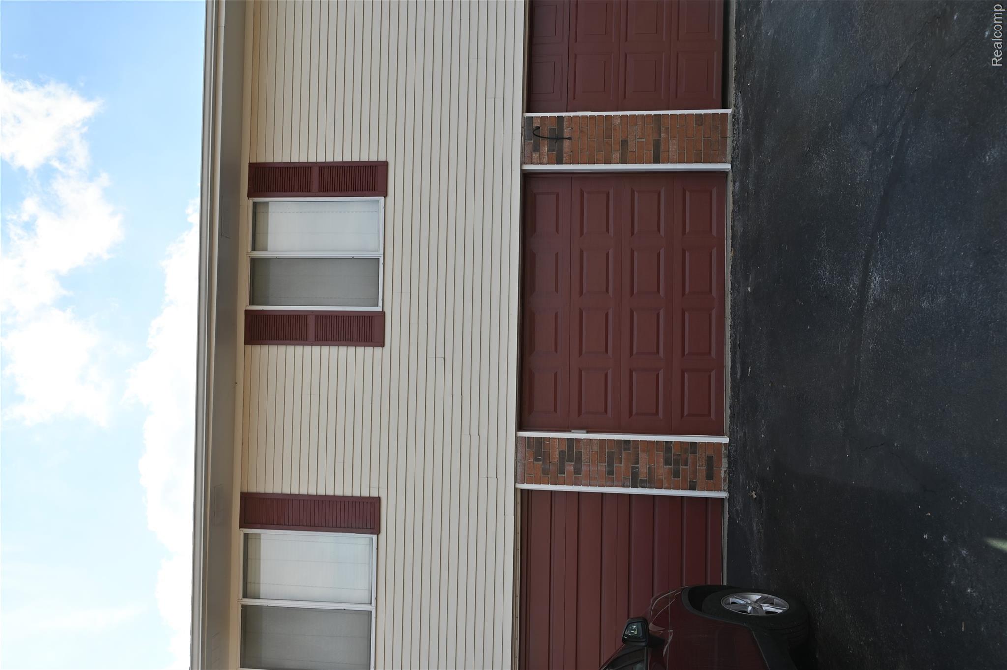 31056 Richert Street, Unit 8 Fraser, MI 48026 - Photo 2 of 19 Attached - Private Entrance