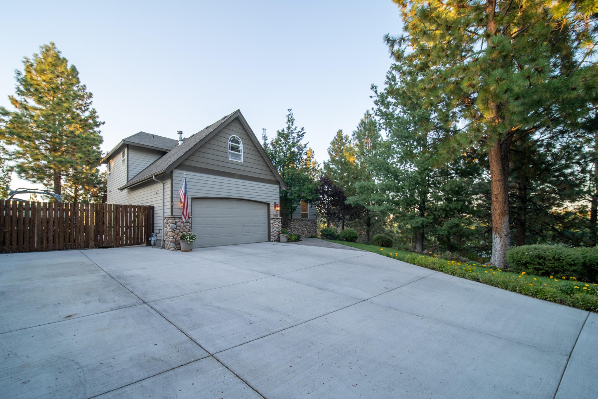 19936 Powers Road Bend, OR 97702 - Photo 3 of 36 DSC07460