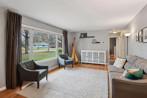 $475,000 | 1615 Garland Lane North, Plymouth, MN 55447