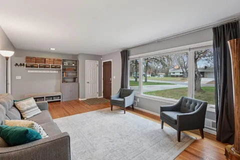 $475,000 | 1615 Garland Lane North, Plymouth, MN 55447