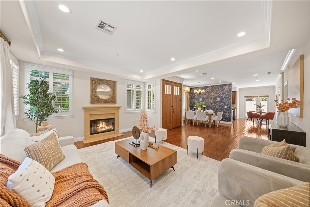 2438 Oneida Street, Unit D Pasadena, CA 91107 - Photo 4 of 45