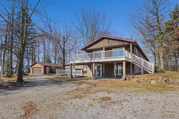 $459,900 | 13881 Salem Church Street Northeast, Paris, OH 44669