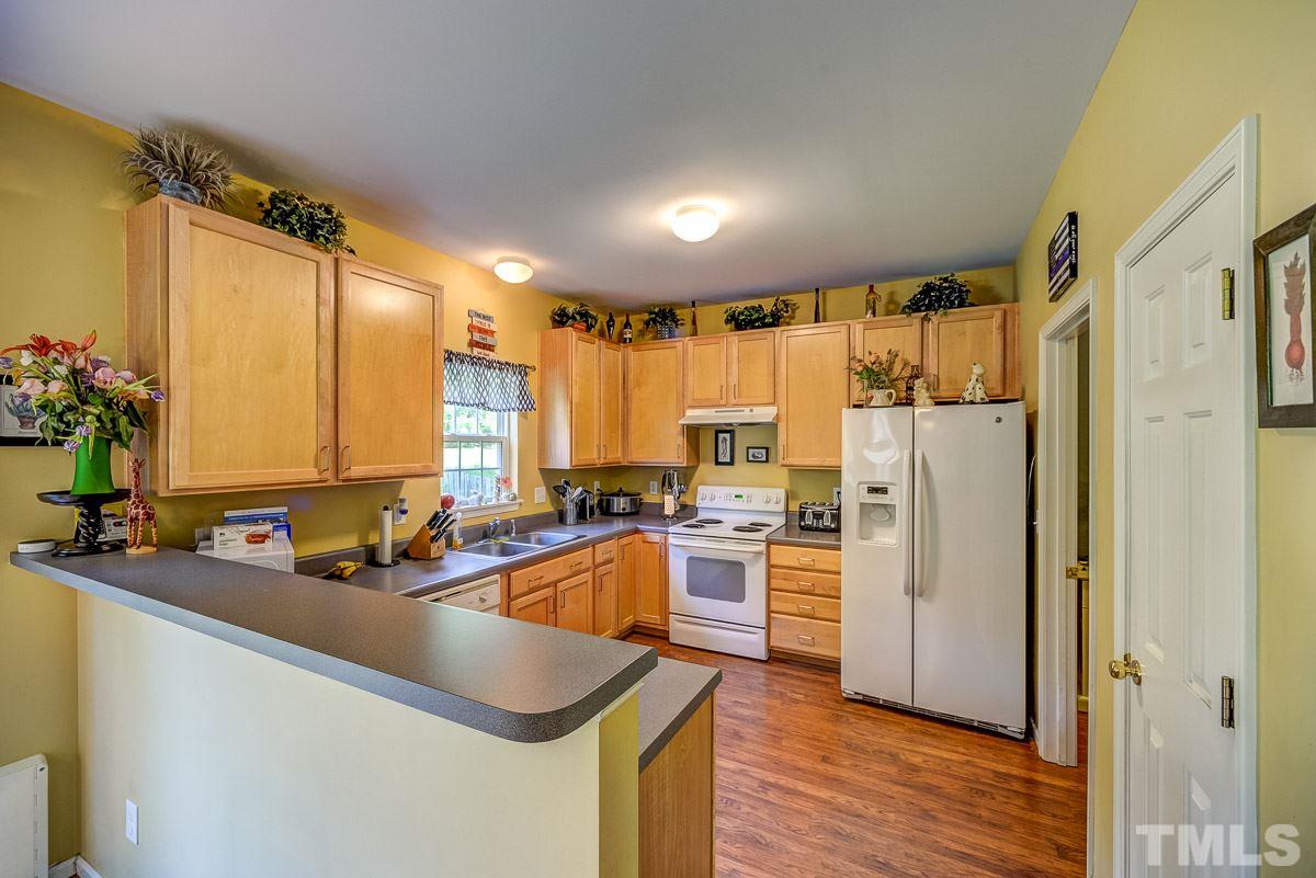 2367 Spruce Shadows Lane Raleigh, NC 27614 - Photo 7 of 28 Gallery Image 7