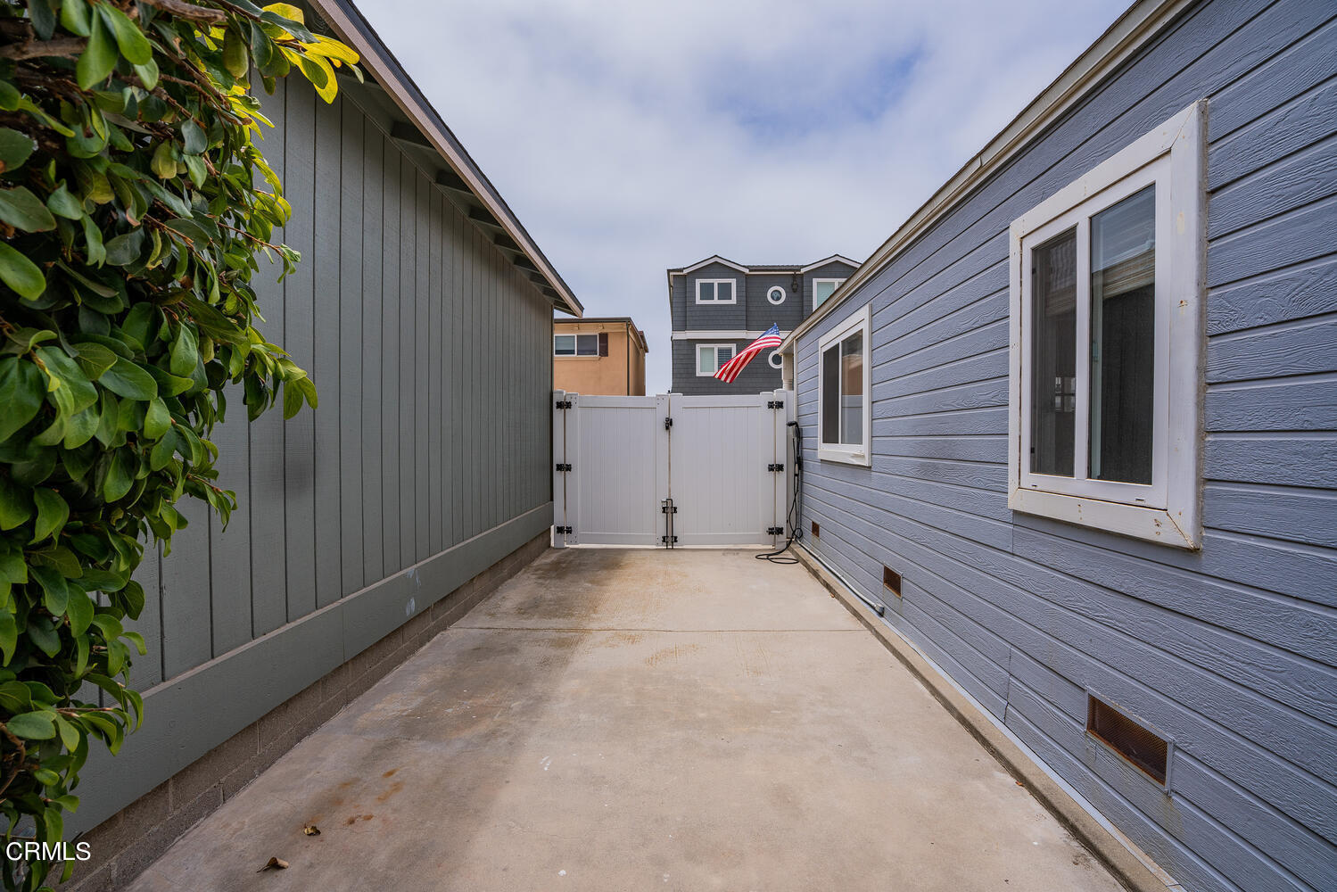 3534 Ocean Drive Oxnard, CA 93035 - Photo 28 of 47 a view of a house with a backyard